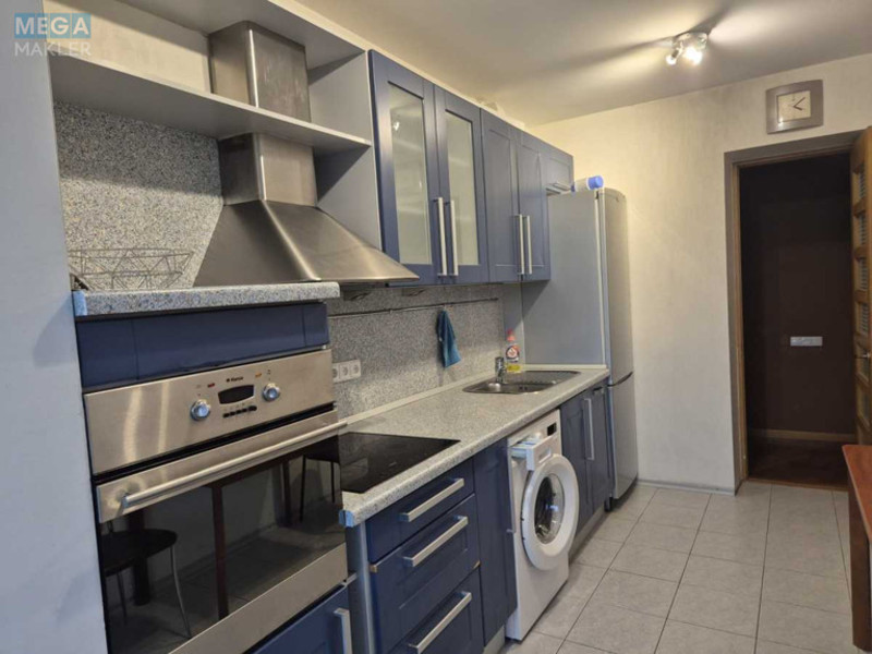 Оренда 3 кімнатної квартири, <a class="location-link" href="/kiev/" title="Недвижимость Київ">Київ</a>, <a class="location-link" href="/kiev/pecherskij/" title="Недвижимость Печерський район">Печерський р-н</a>, Старонаводницька вул., 6 (изображение 12)