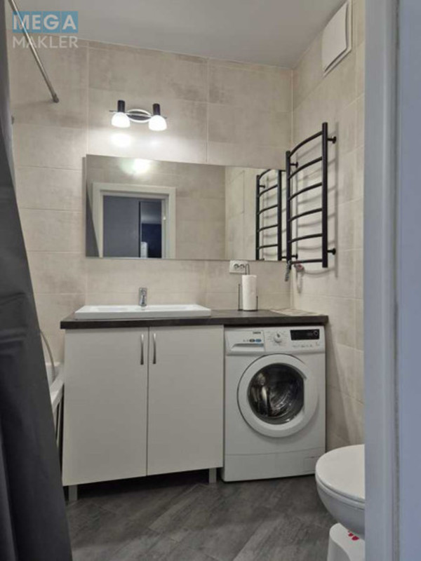 Оренда 1 кімнатної квартири, <a class="location-link" href="/kiev/" title="Недвижимость Київ">Київ</a>, <a class="location-link" href="/kiev/pecherskij/" title="Недвижимость Печерський район">Печерський р-н</a>, Предславинська вул., 40 (изображение 3)