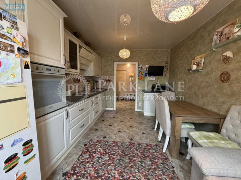 Продаж 3 кімнатної квартири (93/58/16), 20 пов. 22 пов. будинку, <a class="location-link" href="/kiev/" title="Недвижимость Київ">Київ</a>, <a class="location-link" href="/kiev/darnickij/" title="Недвижимость Дарницький район">Дарницький р-н</a>, Урлівська вул., 17 (изображение 11)