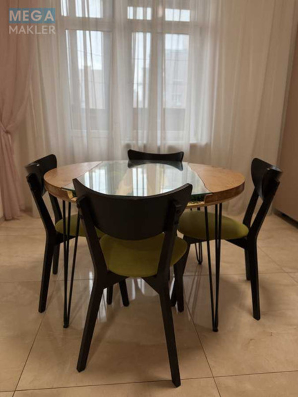 Продаж 3 кімнатної квартири (109/61/14), 8 пов. 12 пов. будинку, <a class="location-link" href="/kiev/" title="Недвижимость Київ">Київ</a>, <a class="location-link" href="/kiev/goloseevskij/" title="Недвижимость Голосіївський район">Голосіївський р-н</a>, Антоновича вул., 103 (изображение 6)