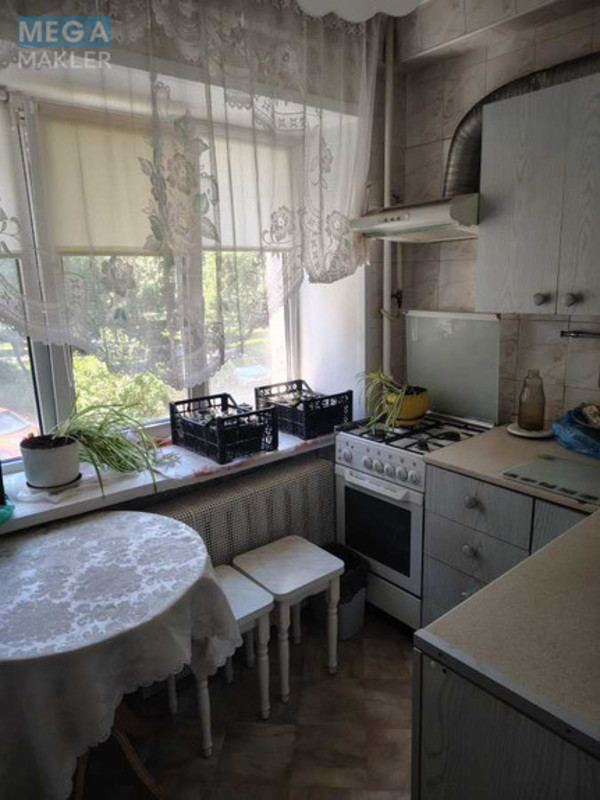 Продаж 1 кімнатної квартири (32/17/5,7), 2 пов. 9 пов. будинку, <a class="location-link" href="/kiev/" title="Недвижимость Київ">Київ</a>, <a class="location-link" href="/kiev/obolonskij/" title="Недвижимость Оболонський район">Оболонський р-н</a>, Кирилловская ул., 124 (изображение 2)