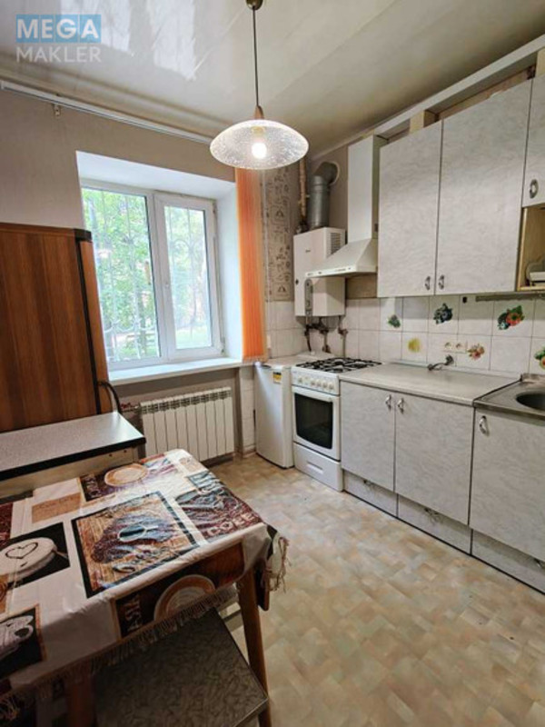 Оренда 2 кімнатної квартири, <a class="location-link" href="/kiev/" title="Недвижимость Київ">Київ</a>, <a class="location-link" href="/kiev/shevchenkovskij/" title="Недвижимость Шевченківський район">Шевченківський р-н</a>, Олени Теліги вул., 7 (изображение 2)