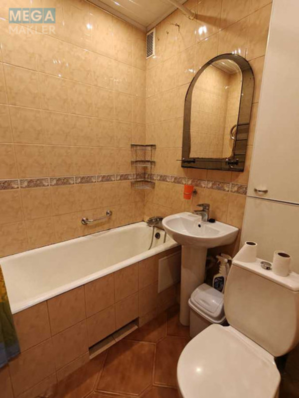 Оренда 2 кімнатної квартири, <a class="location-link" href="/kiev/" title="Недвижимость Київ">Київ</a>, <a class="location-link" href="/kiev/shevchenkovskij/" title="Недвижимость Шевченківський район">Шевченківський р-н</a>, Олени Теліги вул., 7 (изображение 11)