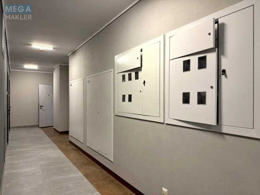 Продаж 2 кімнатної квартири (70/35/12,9), 15 пов. 22 пов. будинку, <a class="location-link" href="/kiev/" title="Недвижимость Київ">Київ</a>, <a class="location-link" href="/kiev/solomenskij/" title="Недвижимость Солом'янський район">Солом'янський р-н</a>, Кудряшова вул., 8Б (изображение 20)