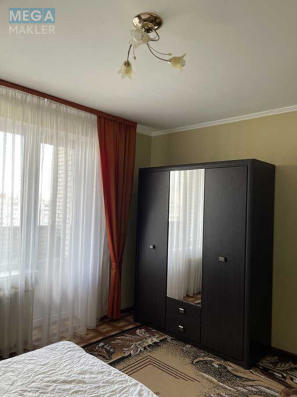 Оренда 3 кімнатної квартири, <a class="location-link" href="/kiev/" title="Недвижимость Київ">Київ</a>, <a class="location-link" href="/kiev/darnickij/" title="Недвижимость Дарницький район">Дарницький р-н</a>, Анни Ахматової вул., 18 (изображение 9)