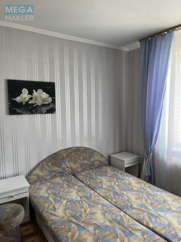 Оренда 3 кімнатної квартири, <a class="location-link" href="/kiev/" title="Недвижимость Київ">Київ</a>, <a class="location-link" href="/kiev/darnickij/" title="Недвижимость Дарницький район">Дарницький р-н</a>, Анни Ахматової вул., 18 (изображение 11)