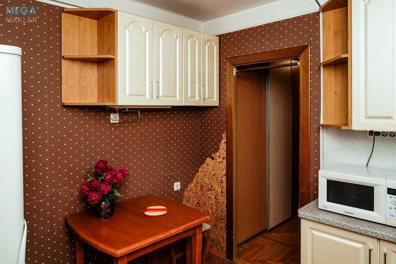 Продаж 2 кімнатної квартири (67,8/33,1/7,5), 4 пов. 9 пов. будинку, <a class="location-link" href="/kiev/" title="Недвижимость Київ">Київ</a>, <a class="location-link" href="/kiev/svyatoshinskij/" title="Недвижимость Святошинський район">Святошинський р-н</a>, Тулузи вул., 26 (изображение 10)
