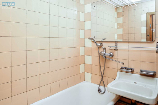Продаж 2 кімнатної квартири (67,8/33,1/7,5), 4 пов. 9 пов. будинку, <a class="location-link" href="/kiev/" title="Недвижимость Київ">Київ</a>, <a class="location-link" href="/kiev/svyatoshinskij/" title="Недвижимость Святошинський район">Святошинський р-н</a>, Тулузи вул., 26 (изображение 12)