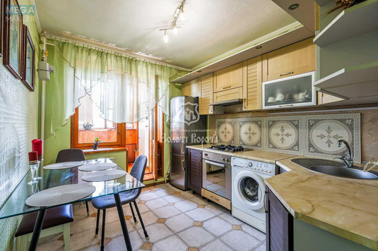Продаж 2 кімнатної квартири (60/29/8), 10 пов. 13 пов. будинку, <a class="location-link" href="/kiev/" title="Недвижимость Київ">Київ</a>, <a class="location-link" href="/kiev/dneprovskij/" title="Недвижимость Дніпровський район">Дніпровський р-н</a>, Калачівська вул., 9 (изображение 6)