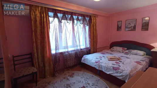 Оренда 4 кімнатні квартири, люкс, <a class="location-link" href="/kiev/" title="Недвижимость Київ">Київ</a>, <a class="location-link" href="/kiev/pecherskij/" title="Недвижимость Печерський район">Печерський р-н</a>, Бул. Л. Українки 9, Військовий Госпіталь ( <img src="https://megamakler.com.ua/metro/00ff00.gif" alt="" class="metro" /> м. Печерская, 4-5 хв. пішки ) (изображение 7)
