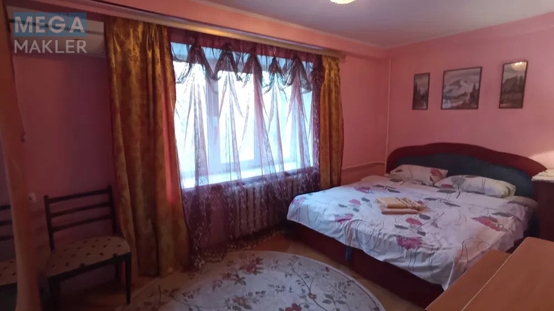 Оренда 4 кімнатні квартири, люкс, <a class="location-link" href="/kiev/" title="Недвижимость Київ">Київ</a>, <a class="location-link" href="/kiev/pecherskij/" title="Недвижимость Печерський район">Печерський р-н</a>, Бул. Л. Українки 9, Військовий Госпіталь ( <img src="https://megamakler.com.ua/metro/00ff00.gif" alt="" class="metro" /> м. Печерская, 4-5 хв. пішки ) (изображение 7)