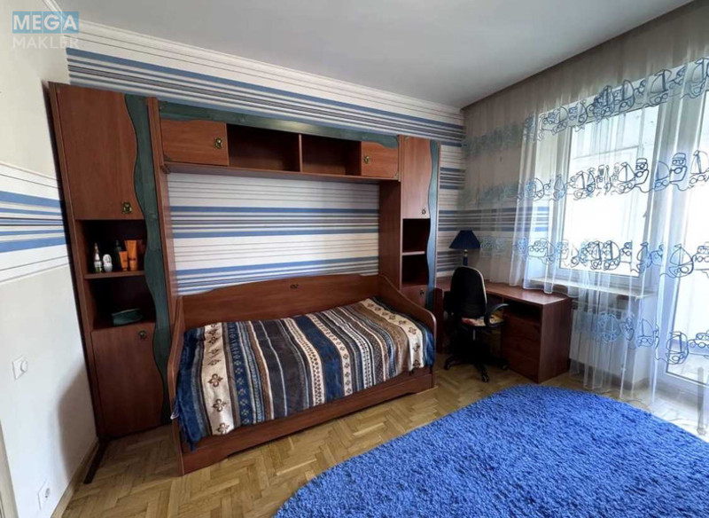 Продаж 3 кімнатної квартири (80/49/8,7), 3 пов. 5 пов. будинку, <a class="location-link" href="/kiev/" title="Недвижимость Київ">Київ</a>, <a class="location-link" href="/kiev/pecherskij/" title="Недвижимость Печерський район">Печерський р-н</a>, Михаила Бойчука ул., 15 (изображение 10)