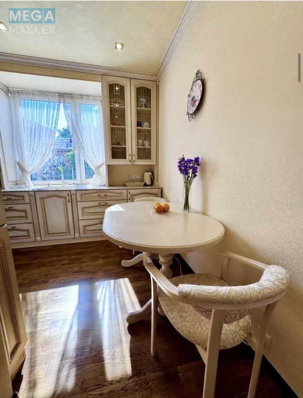 Продаж 3 кімнатної квартири (80/49/8,7), 3 пов. 5 пов. будинку, <a class="location-link" href="/kiev/" title="Недвижимость Київ">Київ</a>, <a class="location-link" href="/kiev/pecherskij/" title="Недвижимость Печерський район">Печерський р-н</a>, Михаила Бойчука ул., 15 (изображение 13)