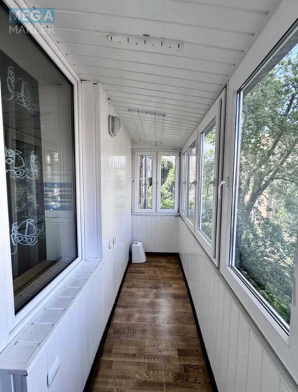 Продаж 3 кімнатної квартири (80/49/8,7), 3 пов. 5 пов. будинку, <a class="location-link" href="/kiev/" title="Недвижимость Київ">Київ</a>, <a class="location-link" href="/kiev/pecherskij/" title="Недвижимость Печерський район">Печерський р-н</a>, Михаила Бойчука ул., 15 (изображение 14)