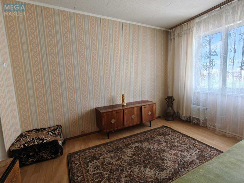 Оренда 3 кімнатної квартири, <a class="location-link" href="/kiev/" title="Недвижимость Київ">Київ</a>, <a class="location-link" href="/kiev/darnickij/" title="Недвижимость Дарницький район">Дарницький р-н</a>, Тростянецька вул., 6Д (изображение 3)