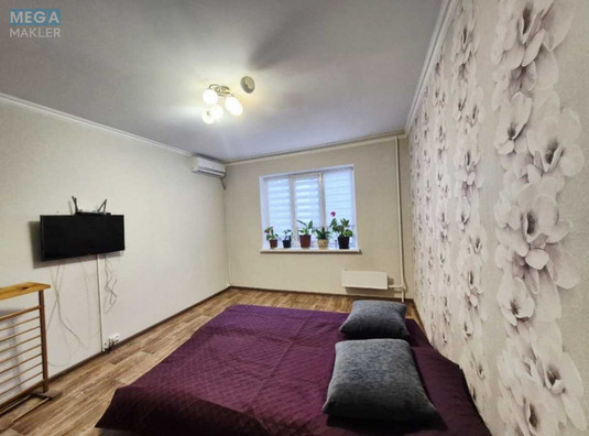 Продаж 3 кімнатної квартири (70/43/8), 2 пов. 10 пов. будинку, <a class="location-link" href="/kiev/" title="Недвижимость Київ">Київ</a>, <a class="location-link" href="/kiev/darnickij/" title="Недвижимость Дарницький район">Дарницький р-н</a>, Тростянецька вул., 6ж (изображение 3)