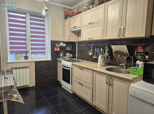 Продаж 3 кімнатної квартири (70/43/8), 2 пов. 10 пов. будинку, <a class="location-link" href="/kiev/" title="Недвижимость Київ">Київ</a>, <a class="location-link" href="/kiev/darnickij/" title="Недвижимость Дарницький район">Дарницький р-н</a>, Тростянецька вул., 6ж (изображение 10)