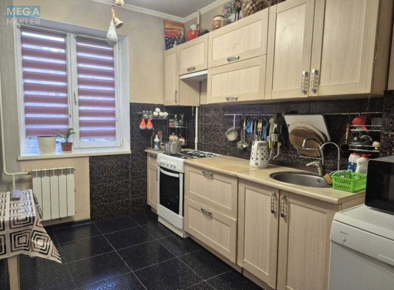 Продаж 3 кімнатної квартири (70/43/8), 2 пов. 10 пов. будинку, <a class="location-link" href="/kiev/" title="Недвижимость Київ">Київ</a>, <a class="location-link" href="/kiev/darnickij/" title="Недвижимость Дарницький район">Дарницький р-н</a>, Тростянецька вул., 6ж (изображение 10)