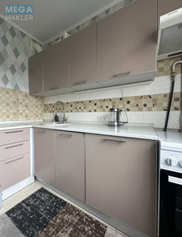 Оренда 2 кімнатної квартири, <a class="location-link" href="/kiev/" title="Недвижимость Київ">Київ</a>, <a class="location-link" href="/kiev/darnickij/" title="Недвижимость Дарницький район">Дарницький р-н</a>, Михайла Драгоманова вул., 25 (изображение 4)