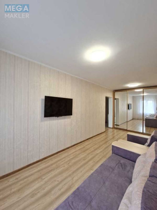 Продаж 3 кімнатної квартири (79/56/11), 8 пов. 10 пов. будинку, <a class="location-link" href="/kiev/" title="Недвижимость Київ">Київ</a>, <a class="location-link" href="/kiev/goloseevskij/" title="Недвижимость Голосіївський район">Голосіївський р-н</a>, Москвіна пров., 5-7 (изображение 3)