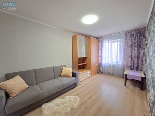 Продаж 3 кімнатної квартири (79/56/11), 8 пов. 10 пов. будинку, <a class="location-link" href="/kiev/" title="Недвижимость Київ">Київ</a>, <a class="location-link" href="/kiev/goloseevskij/" title="Недвижимость Голосіївський район">Голосіївський р-н</a>, Москвіна пров., 5-7 (изображение 5)