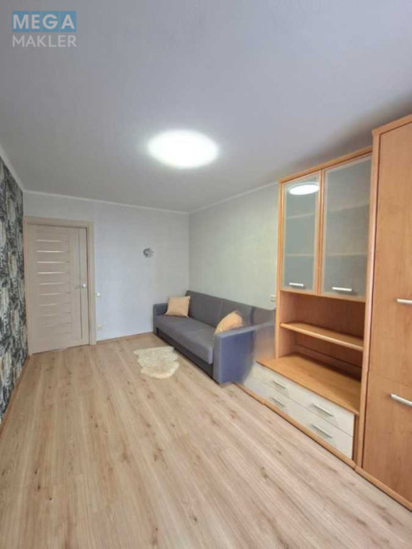 Продаж 3 кімнатної квартири (79/56/11), 8 пов. 10 пов. будинку, <a class="location-link" href="/kiev/" title="Недвижимость Київ">Київ</a>, <a class="location-link" href="/kiev/goloseevskij/" title="Недвижимость Голосіївський район">Голосіївський р-н</a>, Москвіна пров., 5-7 (изображение 6)
