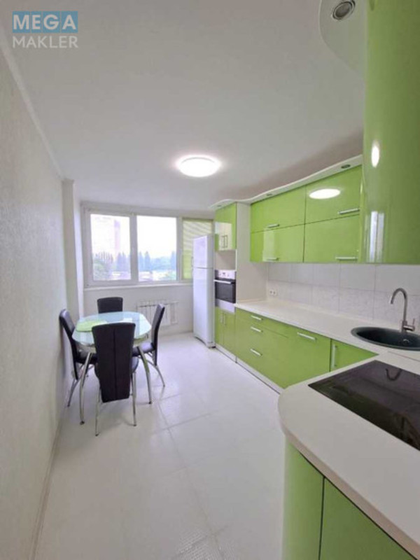 Продаж 3 кімнатної квартири (79/56/11), 8 пов. 10 пов. будинку, <a class="location-link" href="/kiev/" title="Недвижимость Київ">Київ</a>, <a class="location-link" href="/kiev/goloseevskij/" title="Недвижимость Голосіївський район">Голосіївський р-н</a>, Москвіна пров., 5-7 (изображение 8)
