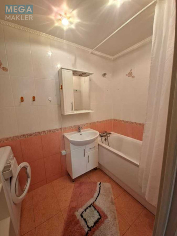 Продаж 3 кімнатної квартири (79/56/11), 8 пов. 10 пов. будинку, <a class="location-link" href="/kiev/" title="Недвижимость Київ">Київ</a>, <a class="location-link" href="/kiev/goloseevskij/" title="Недвижимость Голосіївський район">Голосіївський р-н</a>, Москвіна пров., 5-7 (изображение 14)