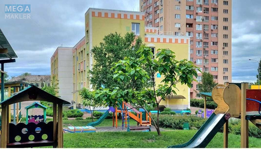 Продаж 3 кімнатної квартири (79/56/11), 8 пов. 10 пов. будинку, <a class="location-link" href="/kiev/" title="Недвижимость Київ">Київ</a>, <a class="location-link" href="/kiev/goloseevskij/" title="Недвижимость Голосіївський район">Голосіївський р-н</a>, Москвіна пров., 5-7 (изображение 16)