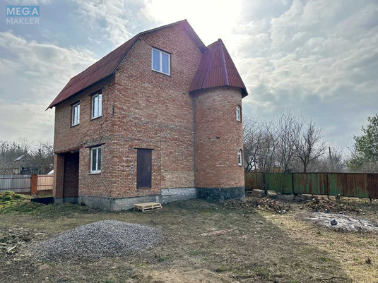 Продаж дома, 2&nbsp;поверху, 120&nbsp;кв.м, 3&nbsp;кімнати, ділянка 6&nbsp;соток, <a class="location-link" href="/podgorcy-selo/" title="Недвижимость Підгірці">Підгірці</a>, Будівельник (изображение 4)