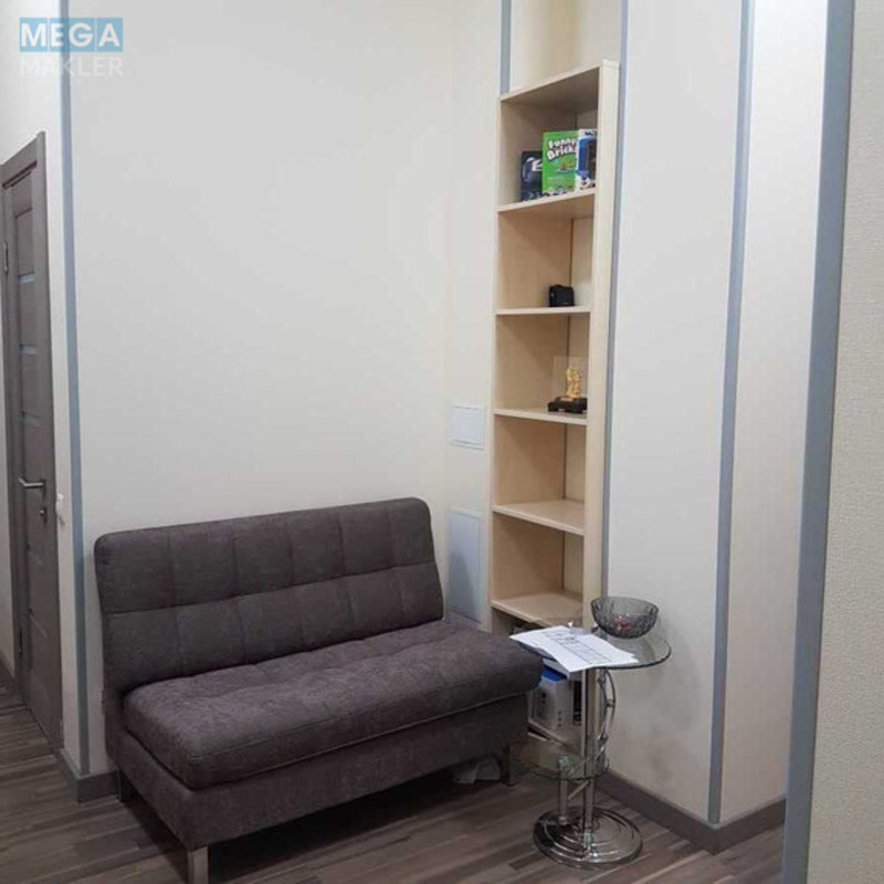 Оренда комерційної нерухомості, 90&nbsp;кв.м, под офис, <a class="location-link" href="/kiev/" title="Недвижимость Київ">Київ</a>, <a class="location-link" href="/kiev/goloseevskij/" title="Недвижимость Голосіївський район">Голосіївський р-н</a>, Академика Глушкова просп., 9-в (изображение 7)