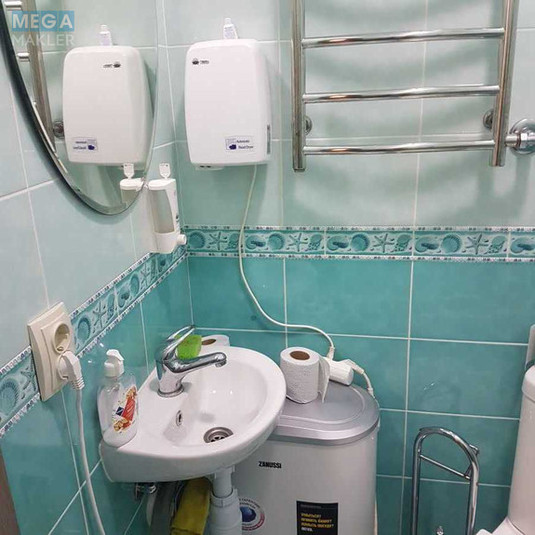 Оренда комерційної нерухомості, 90&nbsp;кв.м, под офис, <a class="location-link" href="/kiev/" title="Недвижимость Київ">Київ</a>, <a class="location-link" href="/kiev/goloseevskij/" title="Недвижимость Голосіївський район">Голосіївський р-н</a>, Академика Глушкова просп., 9-в (изображение 9)