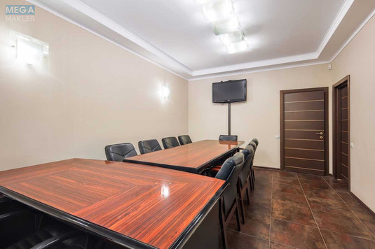 Продаж комерційної нерухомості, 182,40&nbsp;кв.м, под офис, <a class="location-link" href="/kiev/" title="Недвижимость Київ">Київ</a>, <a class="location-link" href="/kiev/podolskij/" title="Недвижимость Подільський район">Подільський р-н</a>, Осиповського вул., 9 (изображение 3)