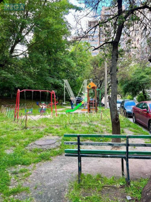 Продаж 3 кімнатної квартири (66,1/39,1/9,3), 6 пов. 9 пов. будинку, <a class="location-link" href="/kiev/" title="Недвижимость Київ">Київ</a>, <a class="location-link" href="/kiev/solomenskij/" title="Недвижимость Солом'янський район">Солом'янський р-н</a>, Стадіонна вул., 13 (изображение 21)
