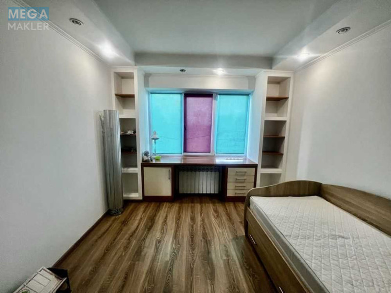 Оренда 3 кімнатної квартири, <a class="location-link" href="/kiev/" title="Недвижимость Київ">Київ</a>, <a class="location-link" href="/kiev/darnickij/" title="Недвижимость Дарницький район">Дарницький р-н</a>, Харьковское шоссе, 21/1 (изображение 13)