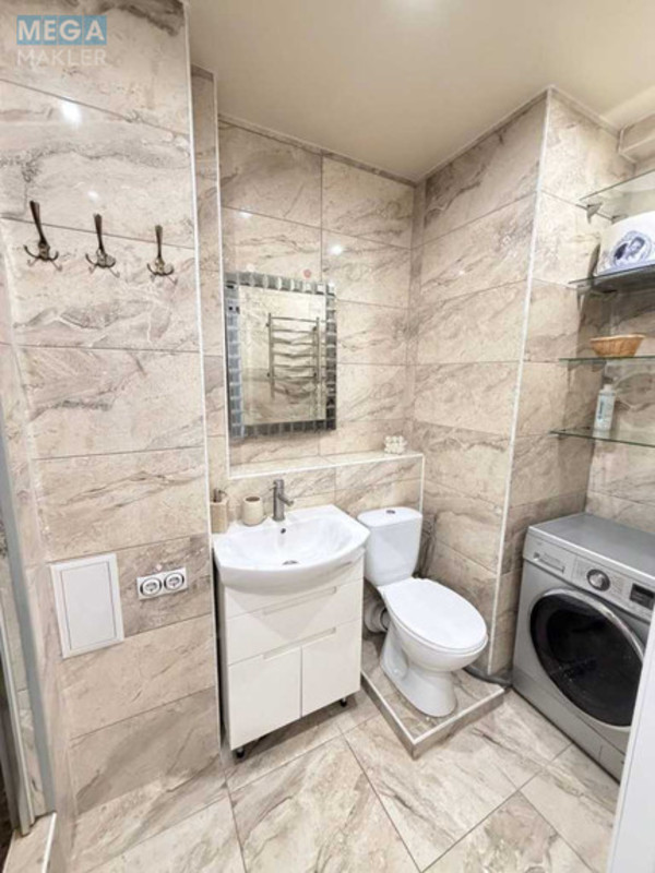 Оренда 2 кімнатної квартири, <a class="location-link" href="/kiev/" title="Недвижимость Київ">Київ</a>, <a class="location-link" href="/kiev/pecherskij/" title="Недвижимость Печерський район">Печерський р-н</a>, Михаила Бойчука ул., 34 (изображение 20)