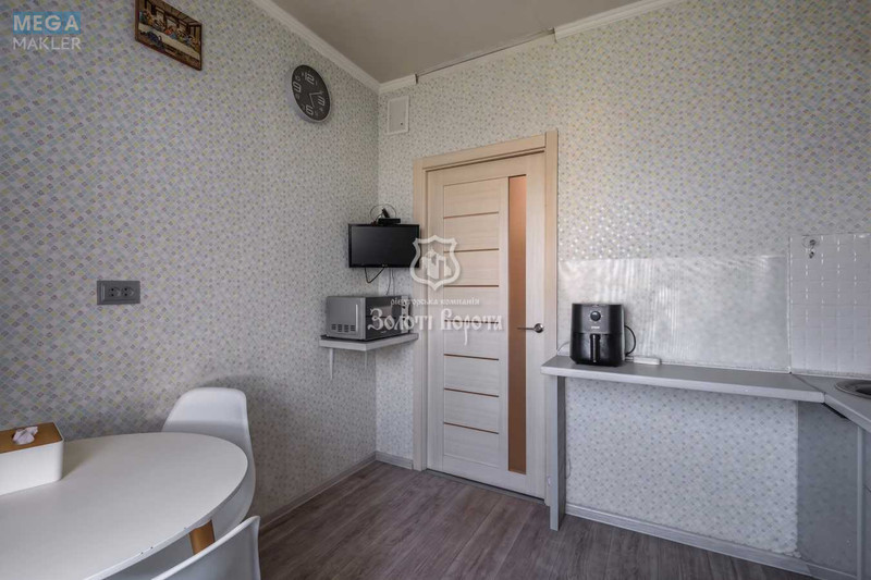 Продаж 2 кімнатної квартири (51/30/7,9), 9 пов. 9 пов. будинку, <a class="location-link" href="/kiev/" title="Недвижимость Київ">Київ</a>, <a class="location-link" href="/kiev/desnyanskij/" title="Недвижимость Деснянський район">Деснянський р-н</a>, Володимира Маяковського просп., 25 (изображение 9)