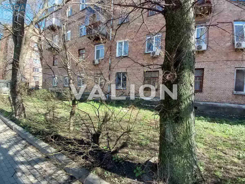 Продаж 2 кімнатної квартири (51/30/7), 1 пов. 5 пов. будинку, <a class="location-link" href="/kiev/" title="Недвижимость Київ">Київ</a>, <a class="location-link" href="/kiev/pecherskij/" title="Недвижимость Печерський район">Печерський р-н</a>, Генерала Алмазова вул., 1 (изображение 9)