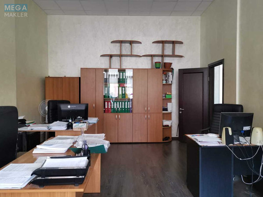 Оренда комерційної нерухомості, 221&nbsp;кв.м, под офис, <a class="location-link" href="/kiev/" title="Недвижимость Київ">Київ</a>, <a class="location-link" href="/kiev/shevchenkovskij/" title="Недвижимость Шевченківський район">Шевченківський р-н</a>, Глибочицька вул., 40 (изображение 12)