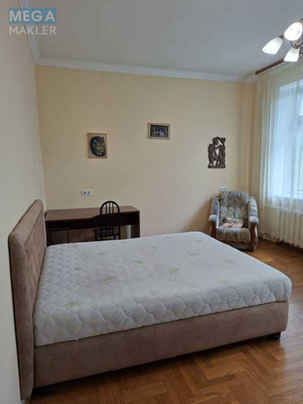 Оренда 2 кімнатної квартири, <a class="location-link" href="/kiev/" title="Недвижимость Київ">Київ</a>, <a class="location-link" href="/kiev/solomenskij/" title="Недвижимость Солом'янський район">Солом'янський р-н</a>, Гарматна вул., 18 (изображение 3)