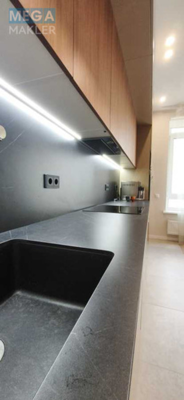 Оренда 3 кімнатної квартири, <a class="location-link" href="/kiev/" title="Недвижимость Київ">Київ</a>, <a class="location-link" href="/kiev/pecherskij/" title="Недвижимость Печерський район">Печерський р-н</a>, Саперне Поле вул., 5 (изображение 23)