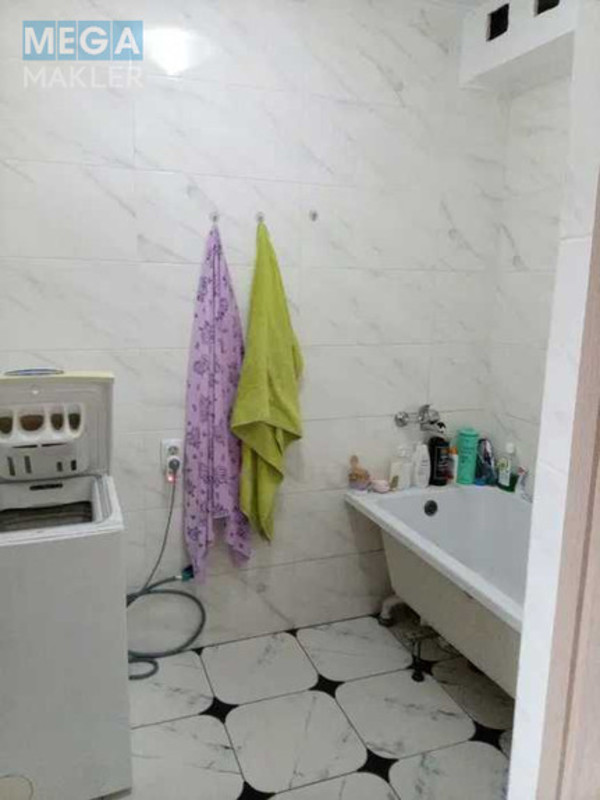Продаж дома, 2&nbsp;поверху, 110&nbsp;кв.м, 3&nbsp;кімнати, ділянка 11&nbsp;соток, <a class="location-link" href="/podgorodnoe/" title="Недвижимость Підгородне">Підгородне</a>, Пісенна (изображение 5)