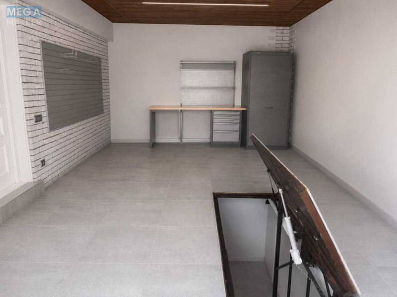 Продаж дома, 2&nbsp;поверху, 283,90&nbsp;кв.м, 4&nbsp;кімнати, ділянка 6,50&nbsp;соток, <a class="location-link" href="/kiev/" title="Недвижимость Київ">Київ</a>, <a class="location-link" href="/kiev/dneprovskij/" title="Недвижимость Дніпровський район">Дніпровський р-н</a>, 1 Садовий пров., 9/2 (изображение 10)