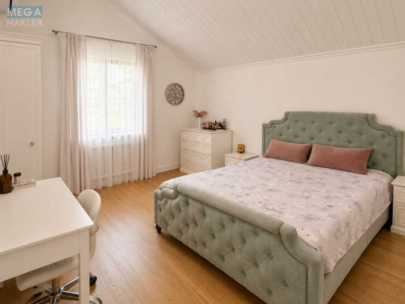 Продаж дома, 2&nbsp;поверху, 283,90&nbsp;кв.м, 4&nbsp;кімнати, ділянка 6,50&nbsp;соток, <a class="location-link" href="/kiev/" title="Недвижимость Київ">Київ</a>, <a class="location-link" href="/kiev/dneprovskij/" title="Недвижимость Дніпровський район">Дніпровський р-н</a>, 1 Садовий пров., 9/2 (изображение 19)