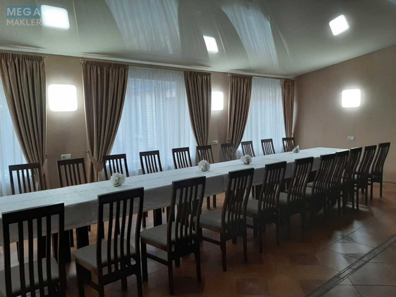 Продаж комерційної нерухомості, 3&nbsp;270&nbsp;кв.м, <a class="location-link" href="/kiev/" title="Недвижимость Київ">Київ</a>, <a class="location-link" href="/kiev/solomenskij/" title="Недвижимость Солом'янський район">Солом'янський р-н</a>, Кольцевая дорога (изображение 8)