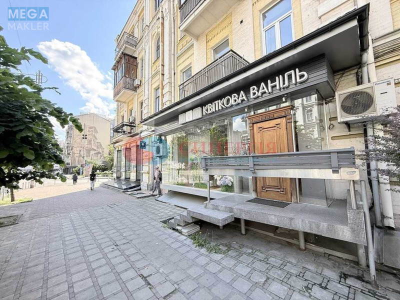 Оренда комерційної нерухомості, 86&nbsp;кв.м, под магазин, <a class="location-link" href="/kiev/" title="Недвижимость Київ">Київ</a>, <a class="location-link" href="/kiev/pecherskij/" title="Недвижимость Печерський район">Печерський р-н</a>, Саксаганського вул., 13/42 (изображение 2)