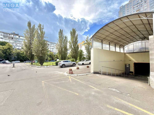 Продаж комерційної нерухомості, 15,10&nbsp;кв.м, <a class="location-link" href="/kiev/" title="Недвижимость Київ">Київ</a>, <a class="location-link" href="/kiev/dneprovskij/" title="Недвижимость Дніпровський район">Дніпровський р-н</a>, Юрия Шумского ул., 1 (изображение 2)