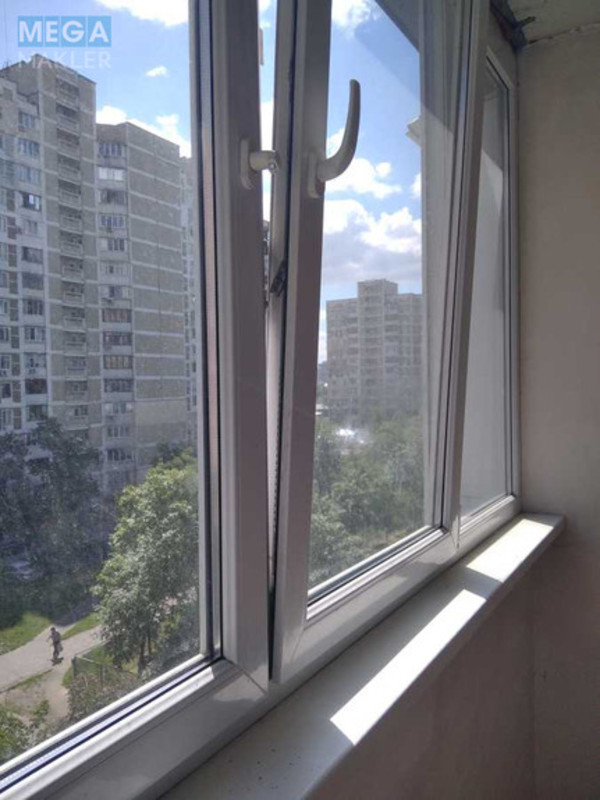 Оренда кімнати (підселення), <a class="location-link" href="/kiev/" title="Недвижимость Київ">Київ</a>, <a class="location-link" href="/kiev/desnyanskij/" title="Недвижимость Деснянський район">Деснянський р-н</a>, Володимира Маяковського вул. (изображение 7)
