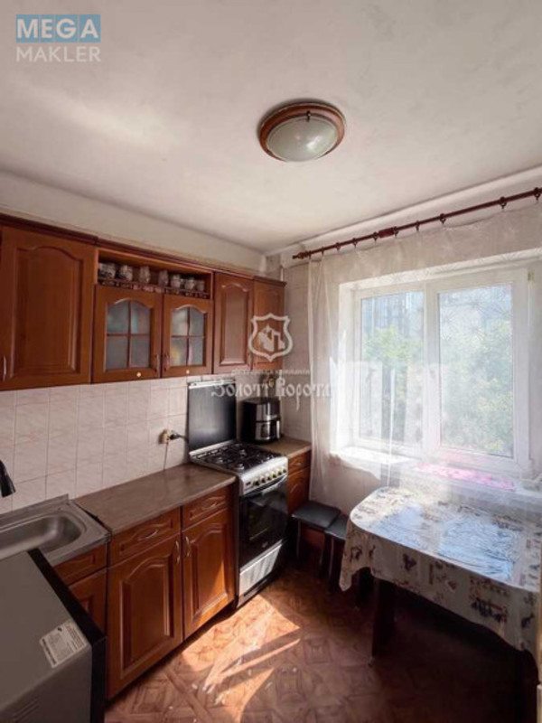 Продаж 2 кімнатної квартири (50,6/33/7,3), 5 пов. 9 пов. будинку, <a class="location-link" href="/kiev/" title="Недвижимость Київ">Київ</a>, <a class="location-link" href="/kiev/shevchenkovskij/" title="Недвижимость Шевченківський район">Шевченківський р-н</a>, Сімї Хохлових вул., 3 (изображение 10)
