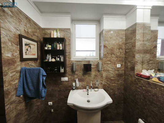 Продаж дома, 2&nbsp;поверху, 225&nbsp;кв.м, 6&nbsp;кімнат, ділянка 8&nbsp;соток, <a class="location-link" href="/yubilejnoe-pgt/" title="Недвижимость Ювілейне">Ювілейне</a>, Харьковская (изображение 12)